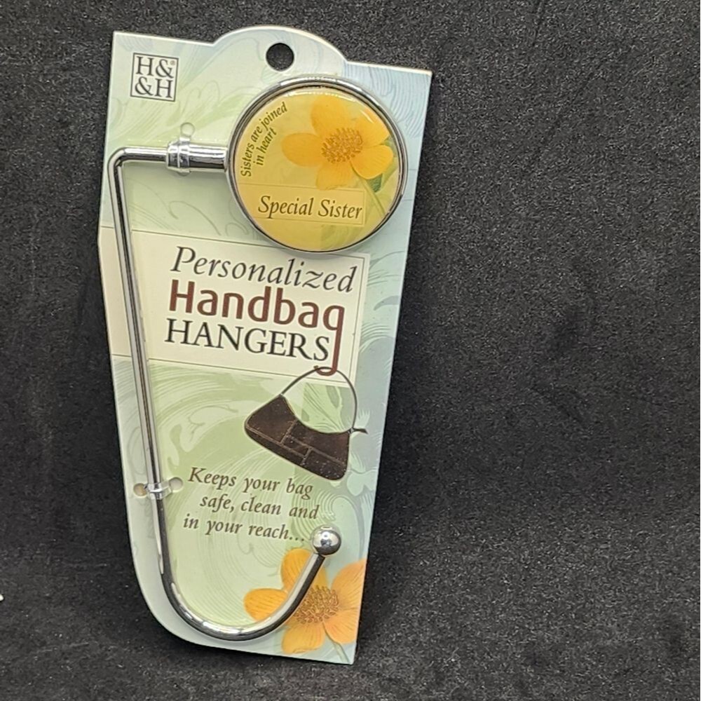 H&H “Special Sister” Personalized Handbag Hanger – Elegant Silver Purse Hook
